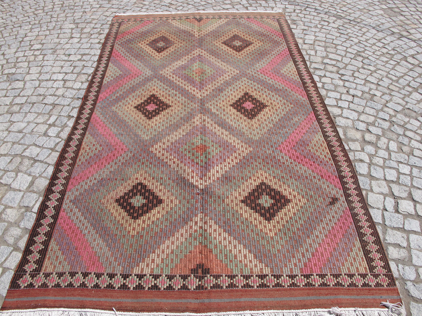 Vintage Turkish Oushak Kilim Rug - Pastel Faded Tones - 5'8'' x 10'2'' (173x310cm)