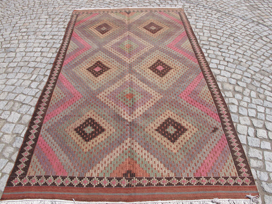 Vintage Turkish Oushak Kilim Rug - Pastel Faded Tones - 5'8'' x 10'2'' (173x310cm)