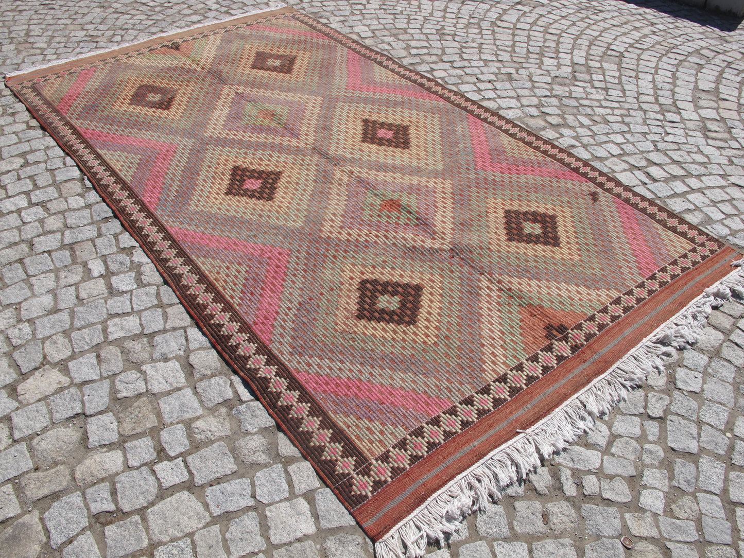 Vintage Turkish Oushak Kilim Rug - Pastel Faded Tones - 5'8'' x 10'2'' (173x310cm)