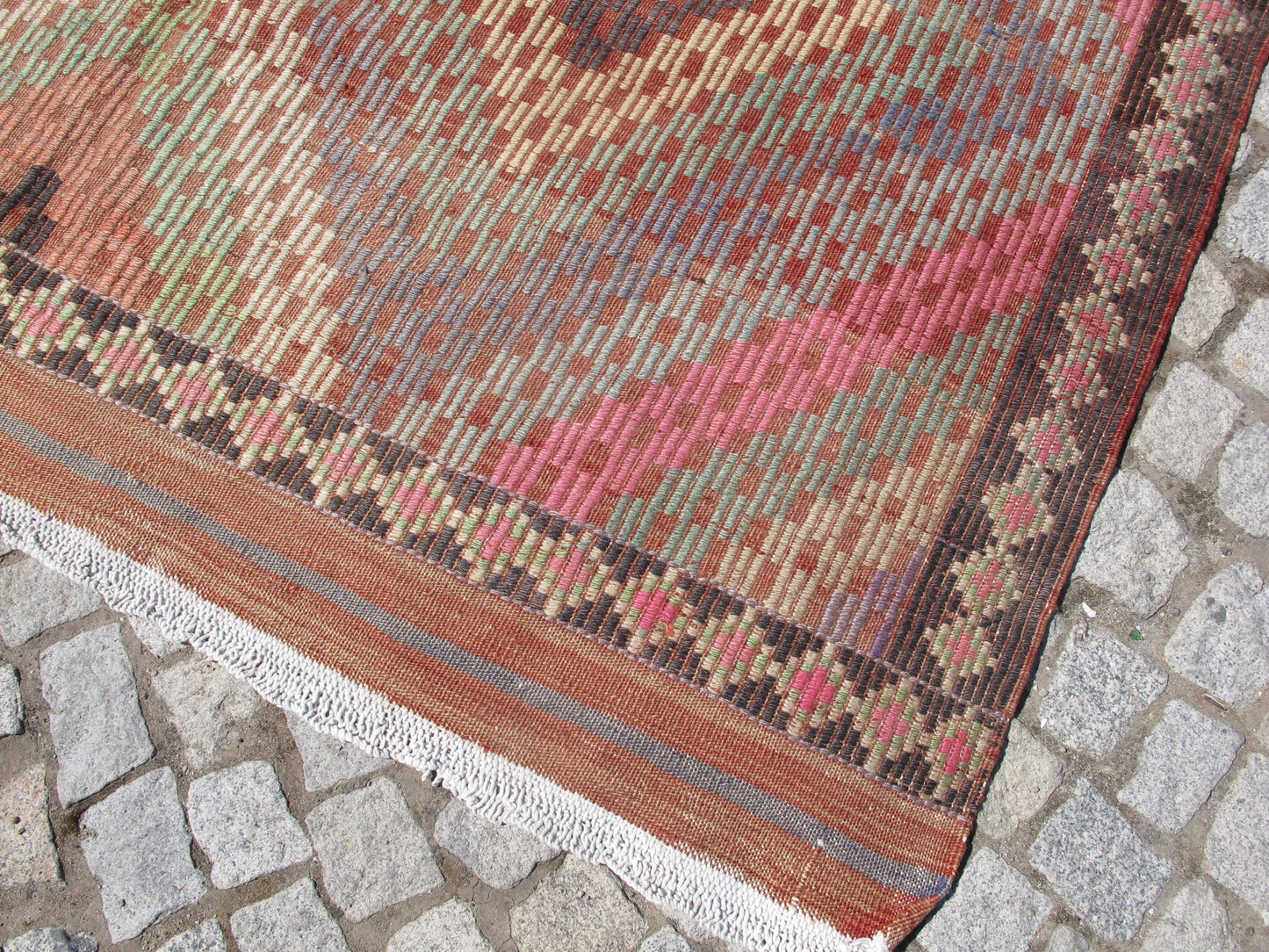 Vintage Turkish Oushak Kilim Rug - Pastel Faded Tones - 5'8'' x 10'2'' (173x310cm)
