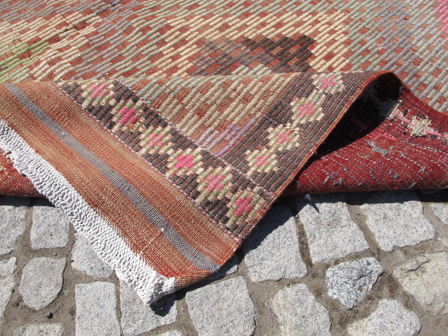 Vintage Turkish Oushak Kilim Rug - Pastel Faded Tones - 5'8'' x 10'2'' (173x310cm)