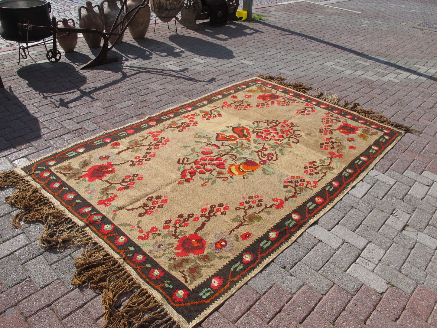 Vintage Turkish Nomadic Kilim Rug - Natural Wool - 5'4'' x 8'4'' (165x255cm)