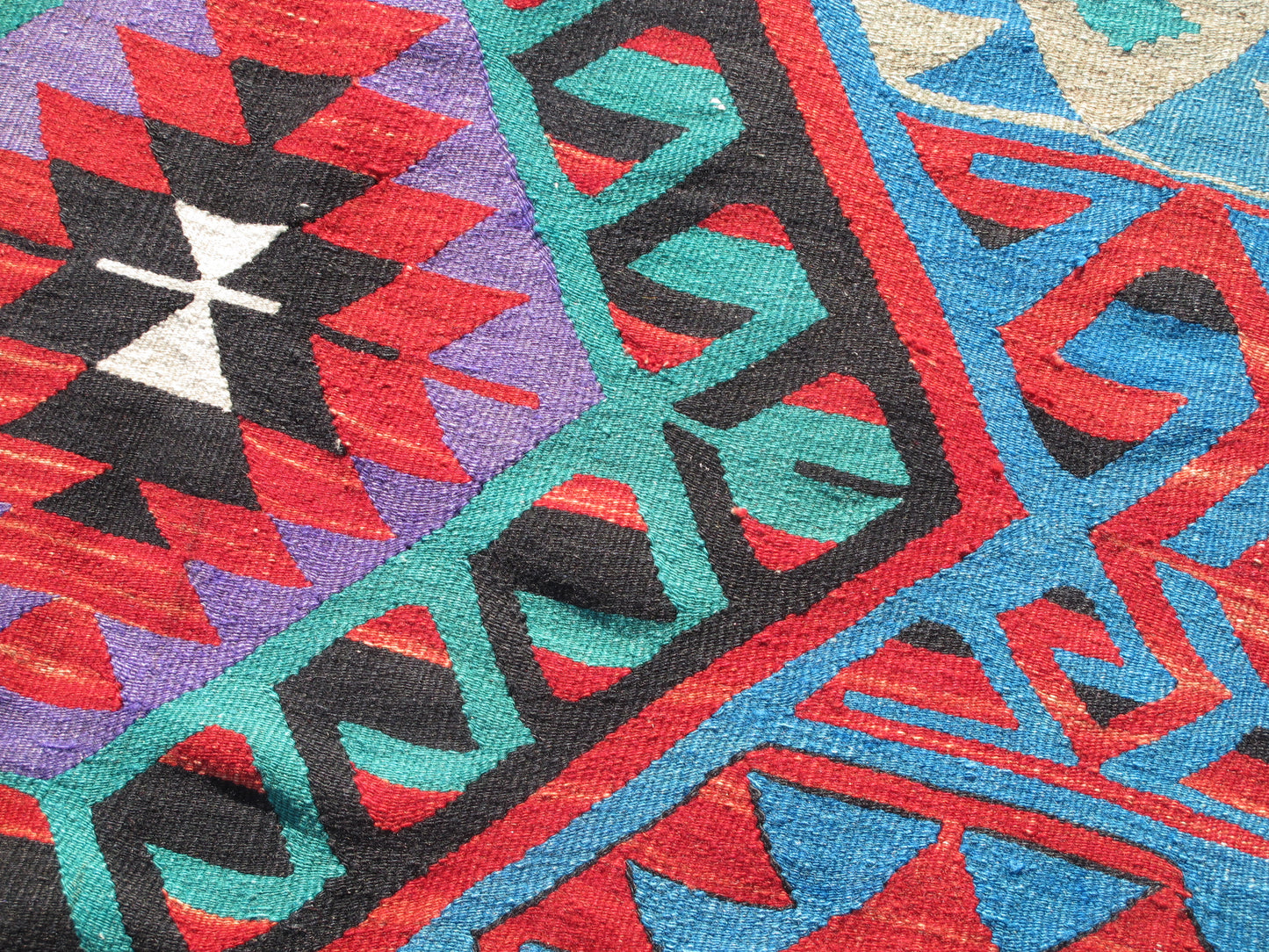 Vintage Turkish Oushak Kilim Rug - Vibrant Turquoise - 5'4'' x 10'9'' (164x329cm)