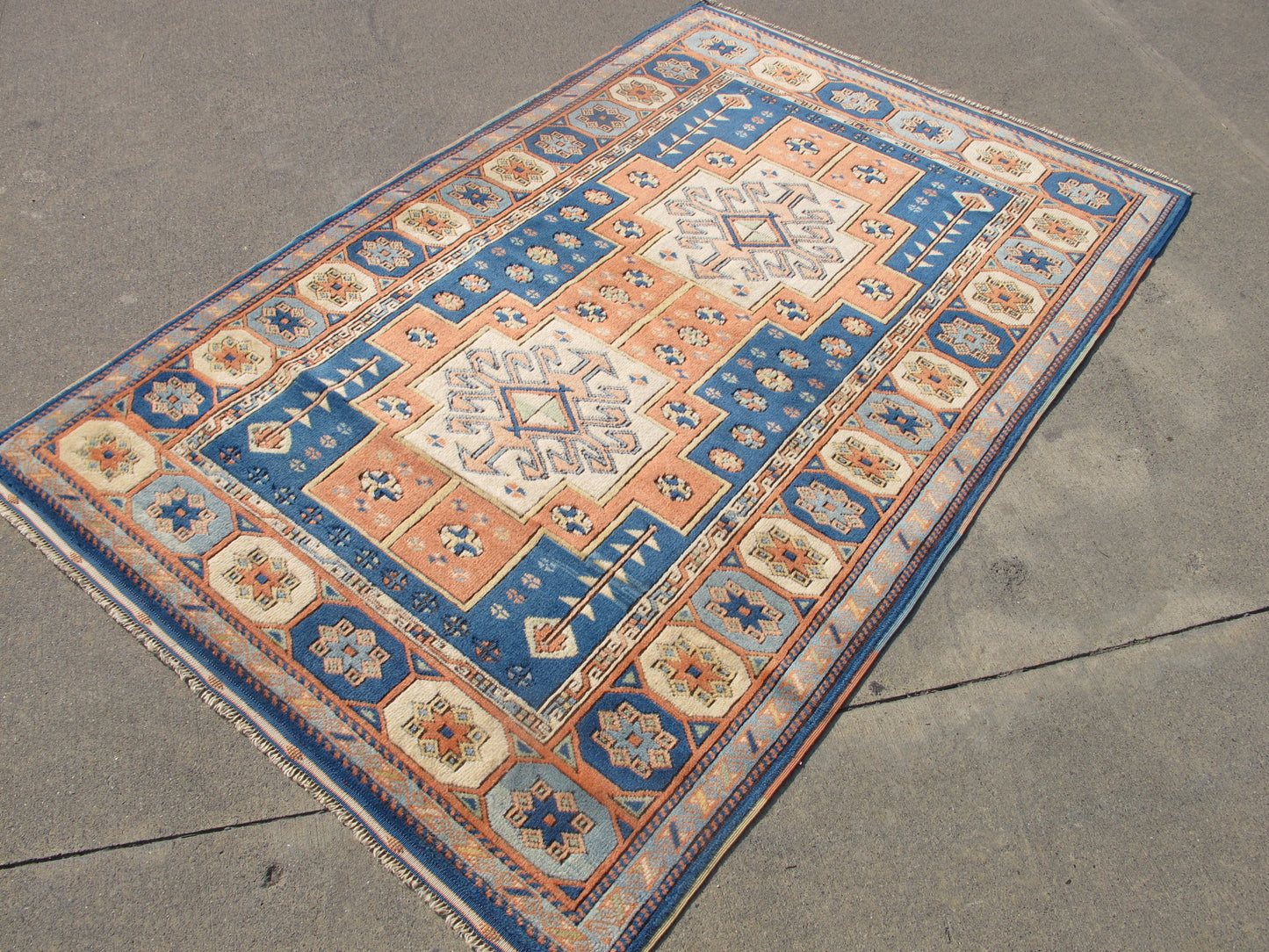 Vintage Traditional Nomadic Tribal Rug - Ancient Turkic Design - 4'2'' x 6'5'' (127x197cm) - 1980s