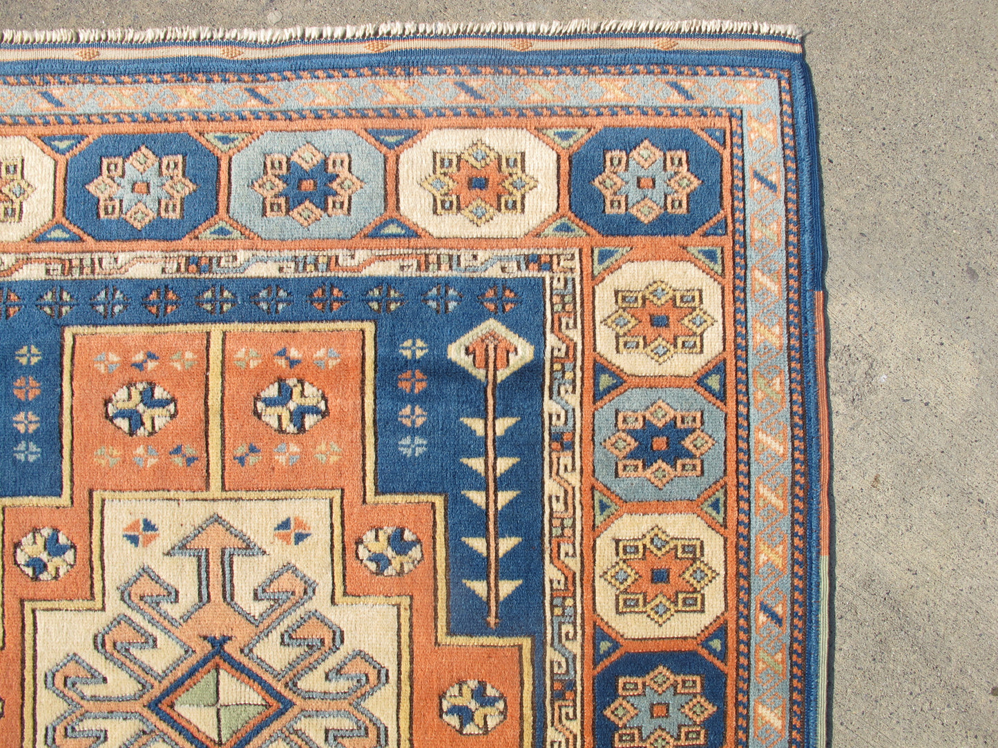 Vintage Traditional Nomadic Tribal Rug - Ancient Turkic Design - 4'2'' x 6'5'' (127x197cm) - 1980s