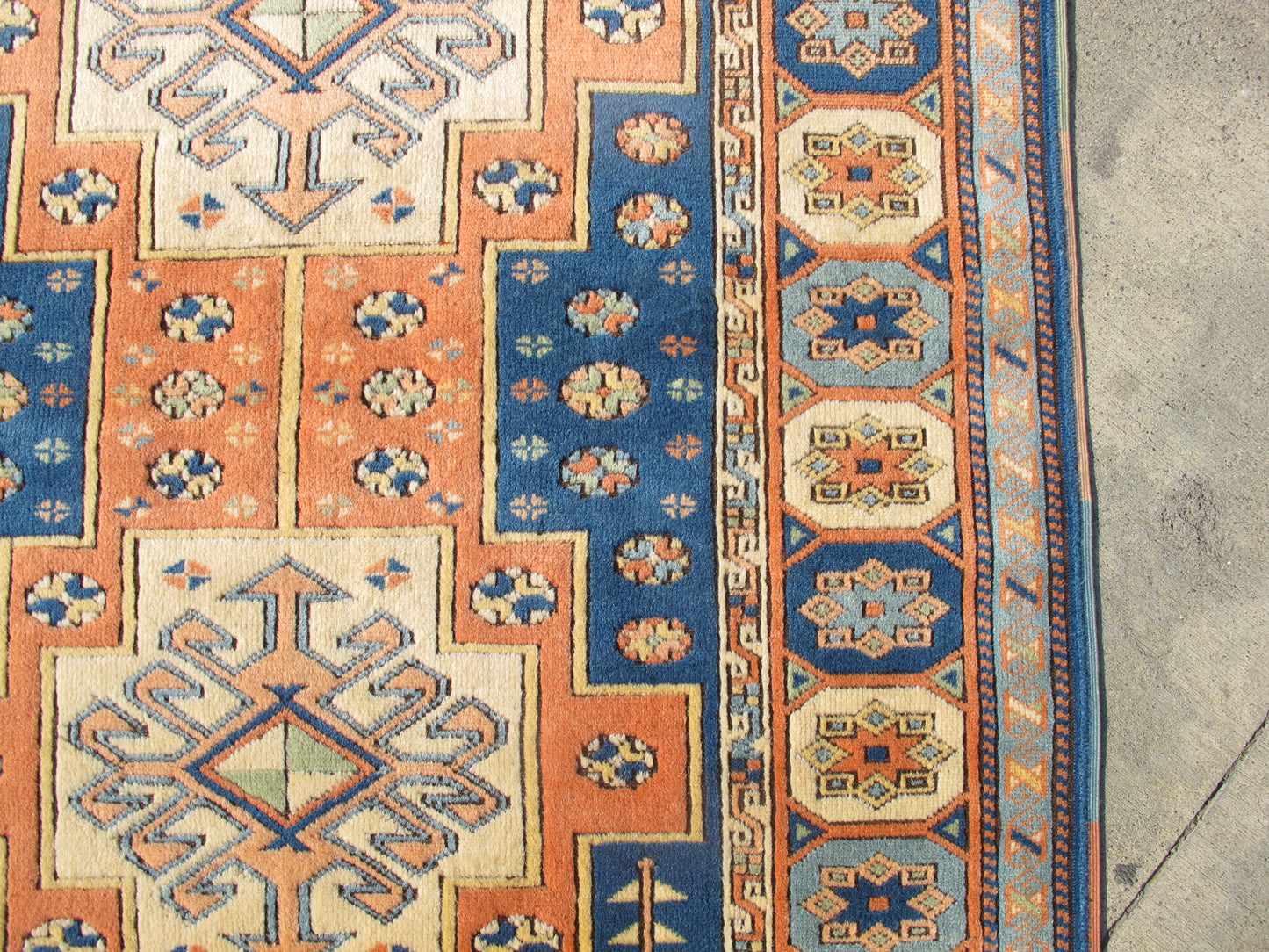 Vintage Traditional Nomadic Tribal Rug - Ancient Turkic Design - 4'2'' x 6'5'' (127x197cm) - 1980s