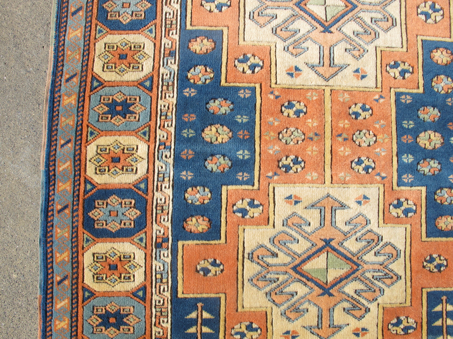 Vintage Traditional Nomadic Tribal Rug - Ancient Turkic Design - 4'2'' x 6'5'' (127x197cm) - 1980s