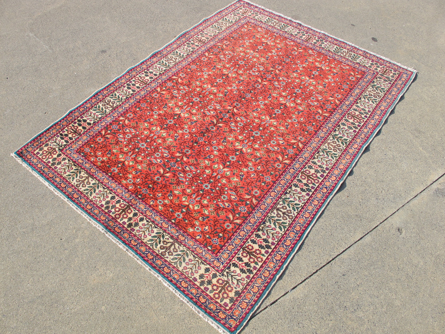 Vintage Traditional Oriental Rug - Red Fine Weave Floral - 4' x 5'7'' (124x171cm) - 1950s