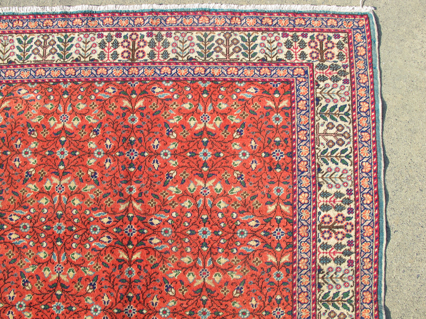 Vintage Traditional Oriental Rug - Red Fine Weave Floral - 4' x 5'7'' (124x171cm) - 1950s