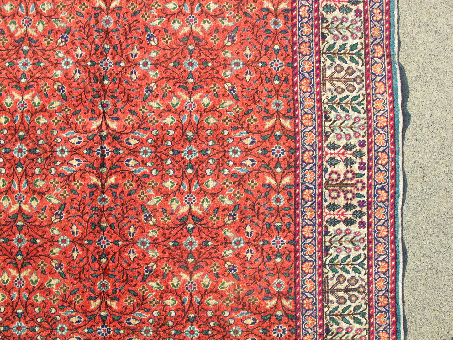 Vintage Traditional Oriental Rug - Red Fine Weave Floral - 4' x 5'7'' (124x171cm) - 1950s