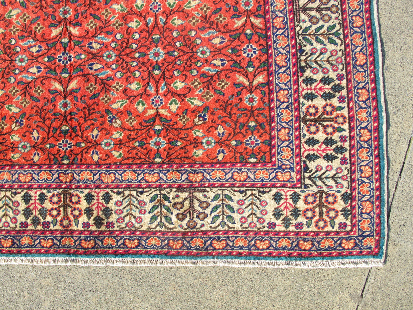Vintage Traditional Oriental Rug - Red Fine Weave Floral - 4' x 5'7'' (124x171cm) - 1950s