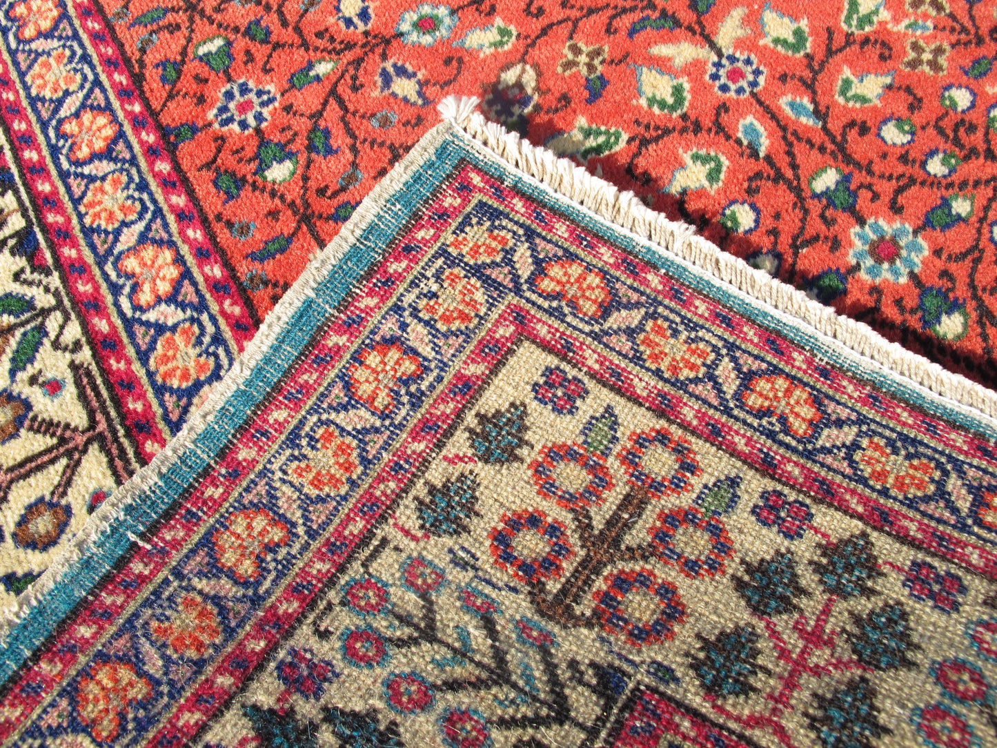 Vintage Traditional Oriental Rug - Red Fine Weave Floral - 4' x 5'7'' (124x171cm) - 1950s